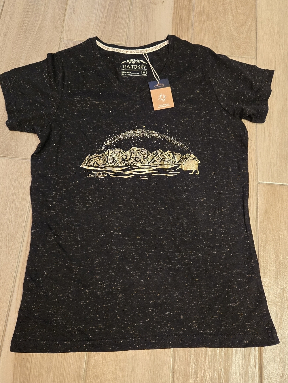 NWT New Zealand Souvenir Tshirt, M